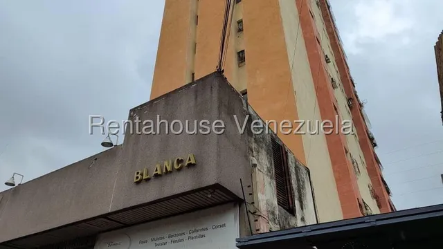 Alquiler Amplio Y Luminoso Apartamento En El Corazón De Barquisimeto  [ Agente Inmobiliario De Confianza Mehilyn Perez ]