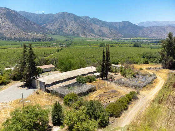 Terreno, Casa Y Bodegas En 4 Has En Paine