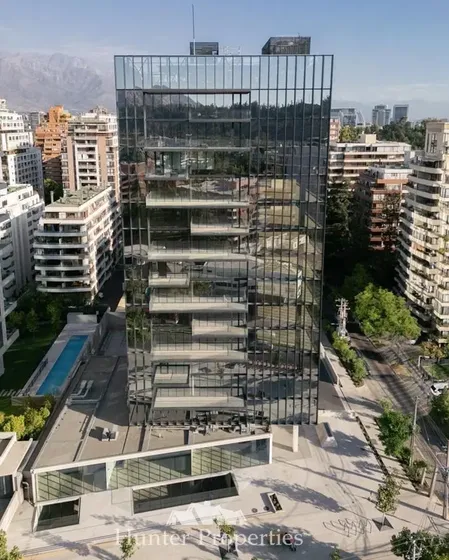 Oficina Planta Libre A Pasos Metro Las Catalpas Vitacura