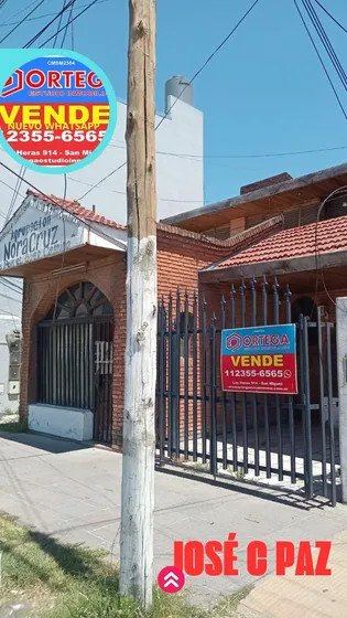 Venta Casa + Local + Departamentos! Ideal Inversor!!