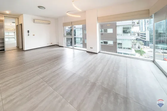 Venta Monoamb. C/cochera Torre Premium Libertador