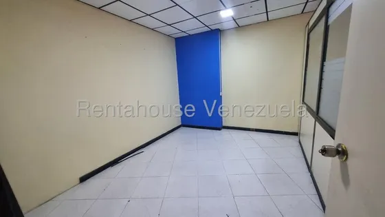 Oifcina En Alquiler En Barquisimeto Urb El Pedregal Con Hermosa Vista Panoramica Excelente Iluminacion Cod 25 18718 Comunicate Soy Gabi Irastorza                                                       
