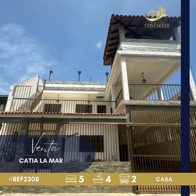 Casa En Venta De 3 Niveles Ubicada En Catia La Mar Ref 2308