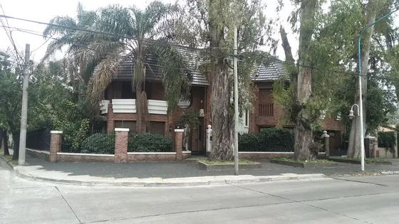 Casa En Venta En Ciudad Jardín Lomas Del Palomar