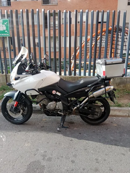 Suzuki V- Strom Dl 650 Modelo 2013 - Blanca