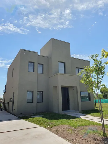 Venta Casa 6 Amb.con Pileta Barrio San Pablo, Derqui, Pilar