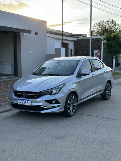 Fiat Cronos 1.8 16v Precision At6 Pack Premium
