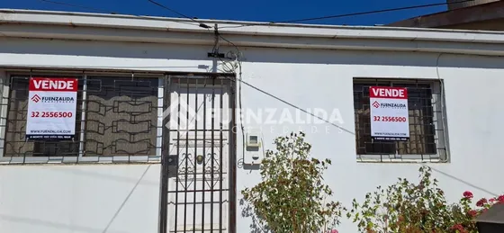 Casa En Venta 2 Dormitorios, 1baño, C. Barón En Valparaíso.