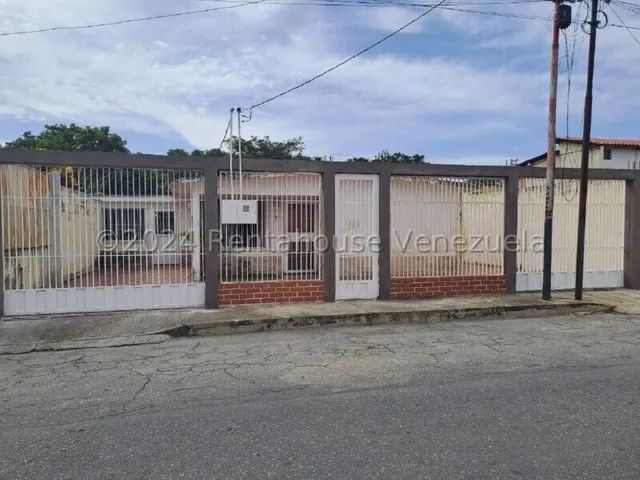 Milagros Inmuebles Casa Venta Barquisimeto Lara Zona Este Del Este Economica Residencial Economico Código Inmobiliaria Rent-a-house  25-17233