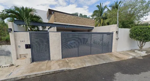 Venta De Casa En C. 8, Montebello, Merida Yucatán. 