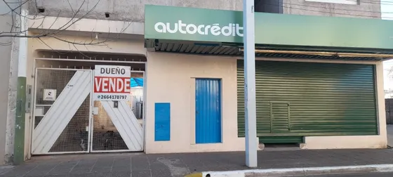 Dueño Vende Casa En Excelente Ubicación En San Luis Capital. Propiedad Ideal Para Refaccionar. Amplio Terreno Para Proyectos Inmobiliarios, Con Destinos Diferentes. Local + Casa + Departamento.
