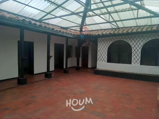 Casa En Centro Histórico. 6 Habitaciones, 500 M², Id: 150725