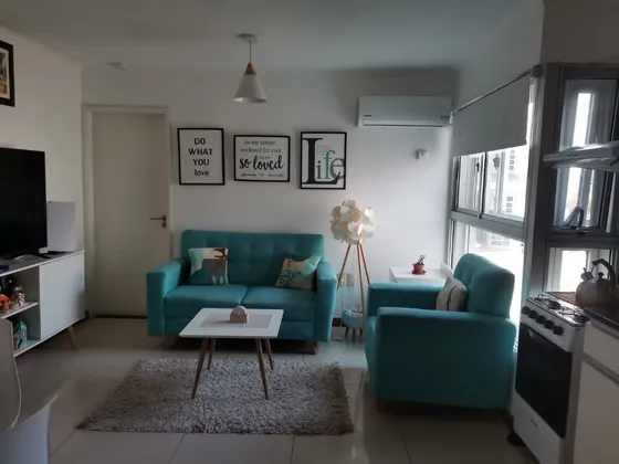 Alquiler Un Dormitorio Frente A Mvd Shopping, Vivienda U Oficina (sin Muebles)