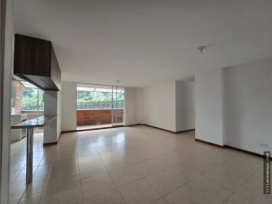 Arriendo Apartamento En El Esmeraldal