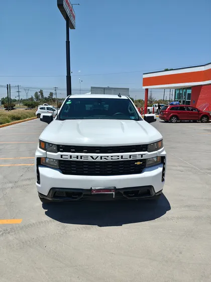 Chevrolet Silverado Doble Cabina V6 4x4