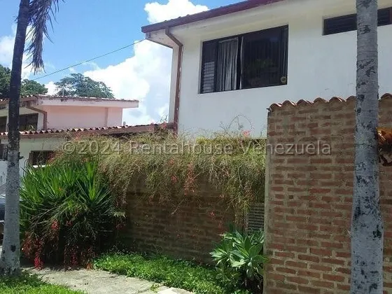 Casa En Venta, El Hatillo Mls 25-2601, Mjs.