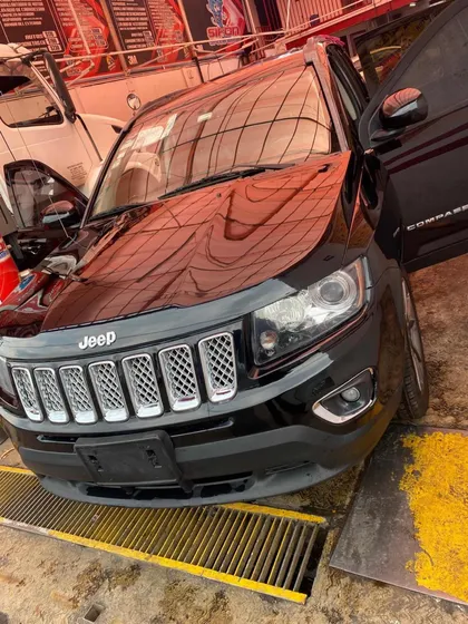 Jeep Compass 2.4 Limited 4x2 At