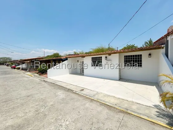Dalisa Bigott Vende Casa En Tierras Del Sol Ii, Cabudare | 2h/2b | 149 M², Porcelanato Importado, Vigilancia 24/7, Ideal Para Remodelar A Tu Gusto | #25-18080