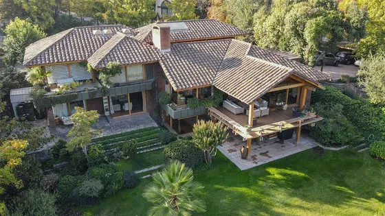 Condominio Golf Lomas De La Dehesa, Casa En Venta De 6 Dorm.
