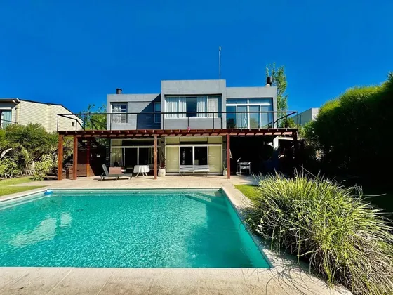 Casa En Venta - 6 Dormitorios 5 Baños - 1510mts2 - Tigre