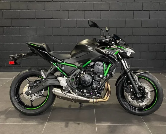 Kawasaki Z650 Abs Pantalla Tft, Ktrc (control De Traccion) 