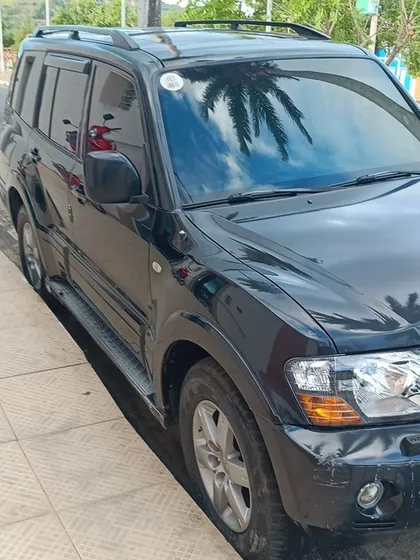 Mitsubishi Pajero Full 3.2 Hpe Aut. 5p