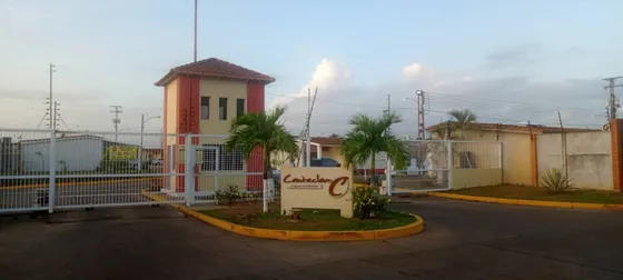 Casa En Venta Urbanización Canta Claro - Palma Real