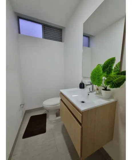  Venta De Apartamento En Las Brujas, Envigado.
