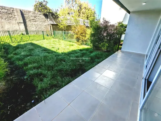 Patio Privado, Seminuevo, Exclusivo Sector De La Florida