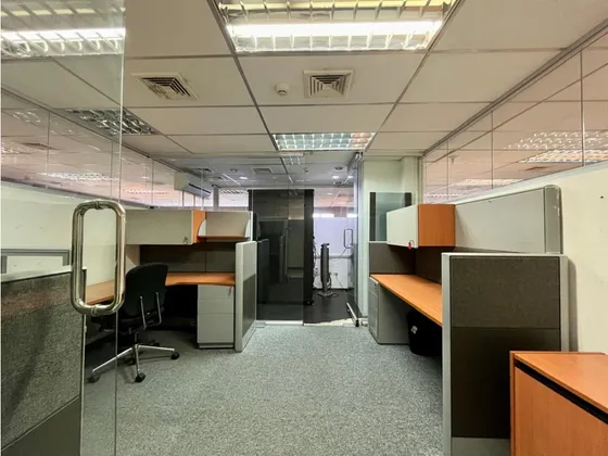 Se Vende Oficina 836m²  Centro Plaza