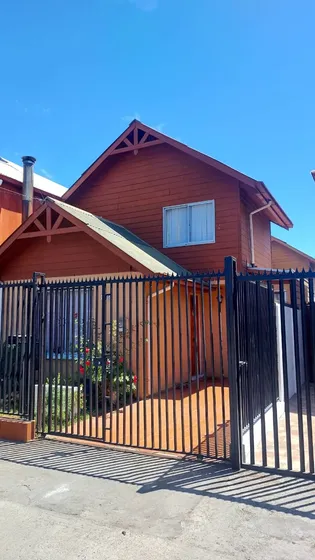 Acogedora Casa 2pisos Con Ampliación.buen Sector Y Ubicación