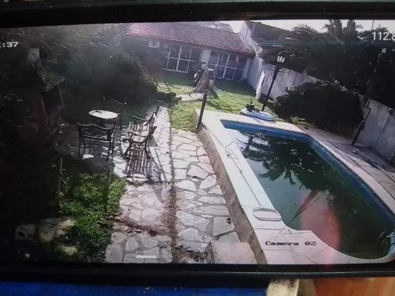 Casa En Venta  - 4 Dormitorios 3 Baños 3 Cocheras - 500mts2 - Ituzaingó