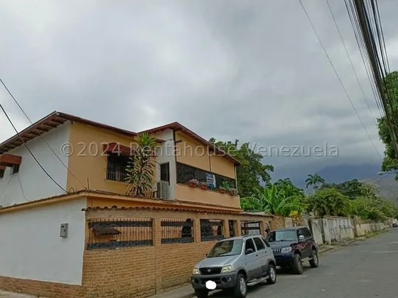 24-17704 Casa Comercial En Alquiler, Urb. El Limon, Maracay Mord