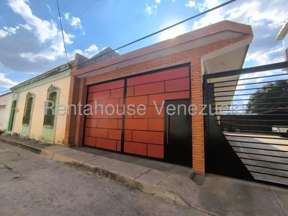 Galpon En  Venta San Blas Valencia Carabobo Leida Falcon Lf25-9223