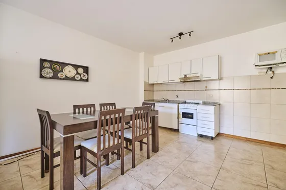 Venta Monoambiente Con Gran Patio Moderno Y Luminoso En Villa Urquiza  -oportunidad Unica-