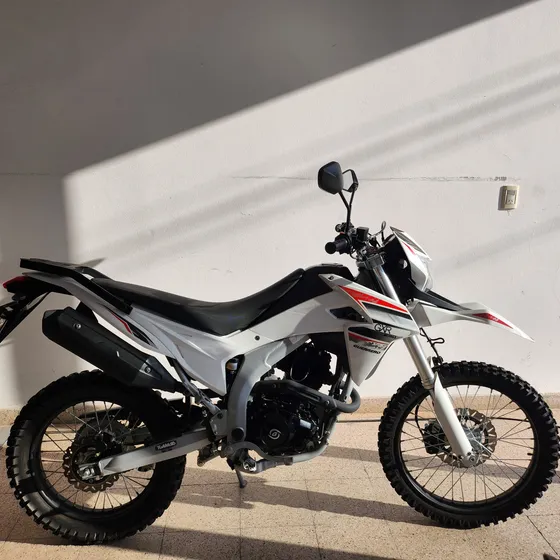 Tundra 250 Gxr Guerrero Nuevisima Solo 733kms Tuamoto