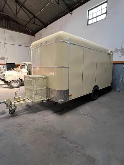 Al Trailers Food Trucks.