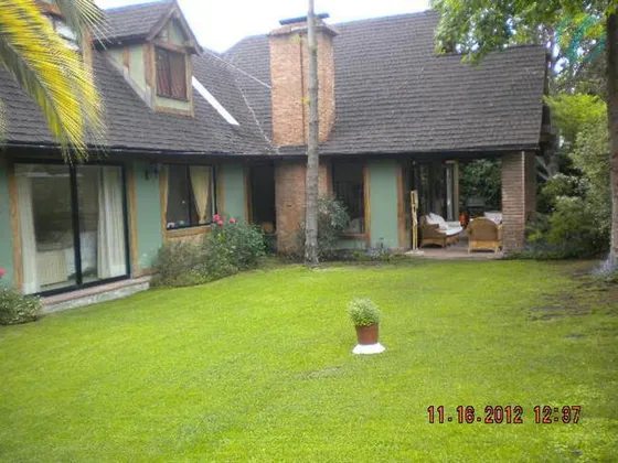 Estupenda Casa 5 Dormitorios Av La Dehesa / Dehesa Central