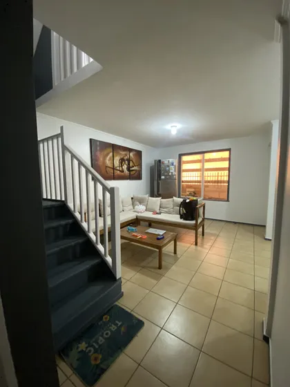 5 Habitaciones, 3 Baños En Lomas Coloradas