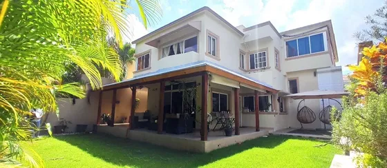 Casa En Venta En Isabel Villa De 4 Habitaciones