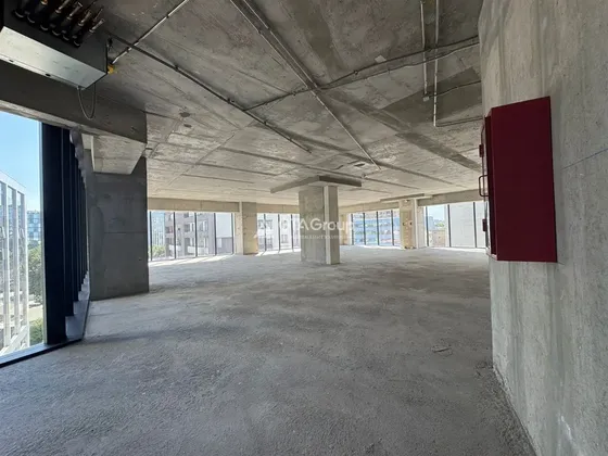 Arriendo De Oficina 240 M2 En Almirante Pastene