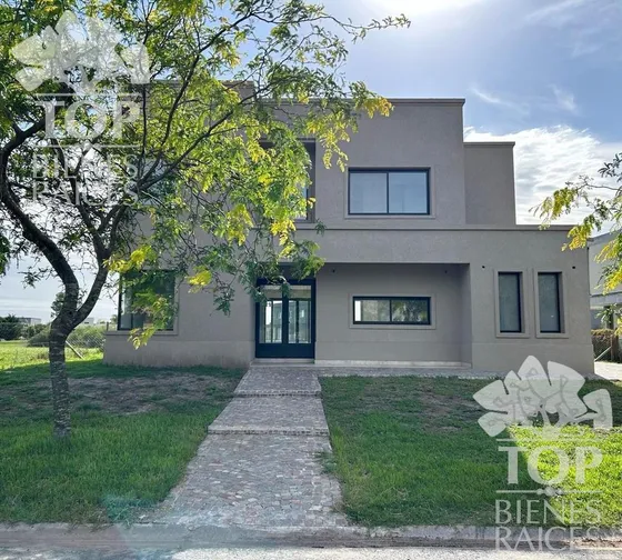 Casa  En Venta En El Cantón Norte, El Cantón, Escobar