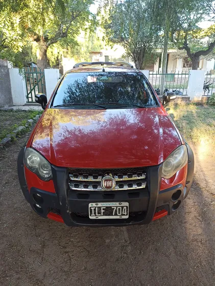 Fiat Palio 1.8 Adventure Locker