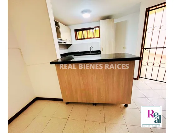 Vendo Casa Medianera En Unidad Abierta 
