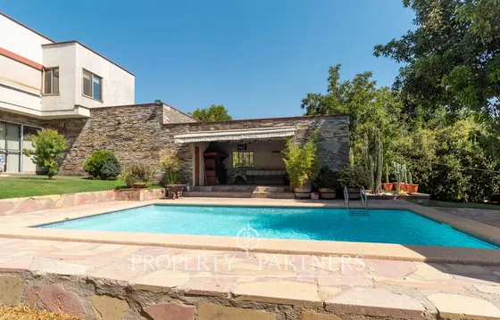 Se Vende Espectacular Casa En Lo Cañas, La Florida...