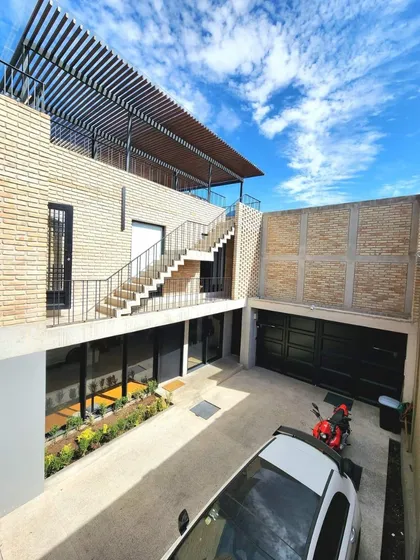 ¡¡¡hermosisima Casa Con Construcción Y Acabados Arquitectonicos De Lujo!! Con Jacuzzi Y Roof Garden