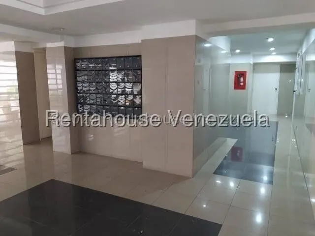 ¡¡¡oportunidad!!! En Venta Lujoso Apartamento En La Urbanización Miranda Jm-rc 25:16908