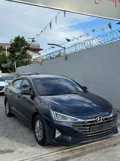 Hyundai Avante Americano