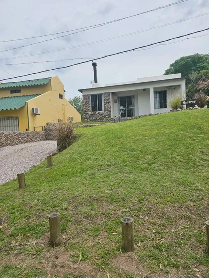 Alquilo Casa En Balneario Los Titanes Con Piscina A 50mts Del Mar 
