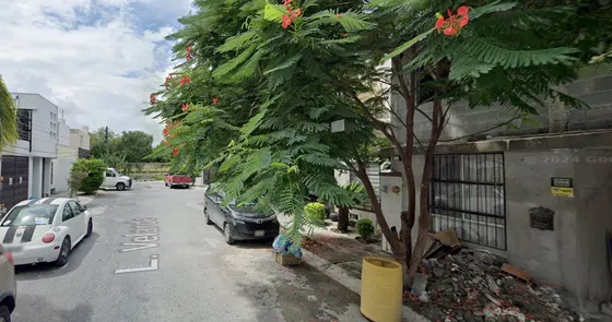 Casa En Remate-calle López Velarde, Santa Cecilia, Cdad. Apodaca, N.l. -jcbb9